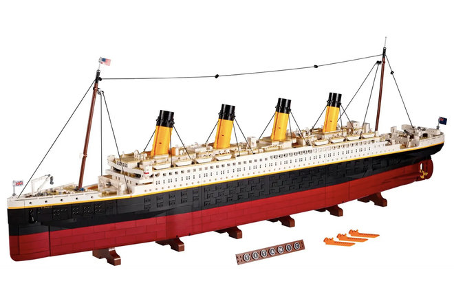1634031612 12 Is deze Legos grootste set ooit 9090 delige Titanic replica onthuld