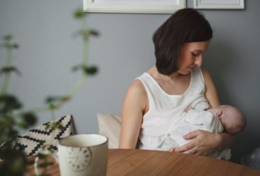 Moedermelk kan COVID antilichamen bevatten goed nieuws voor babys