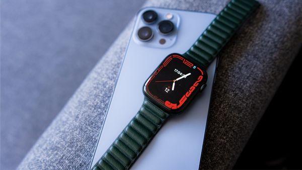 Apple Watch Series 7 smartwatch