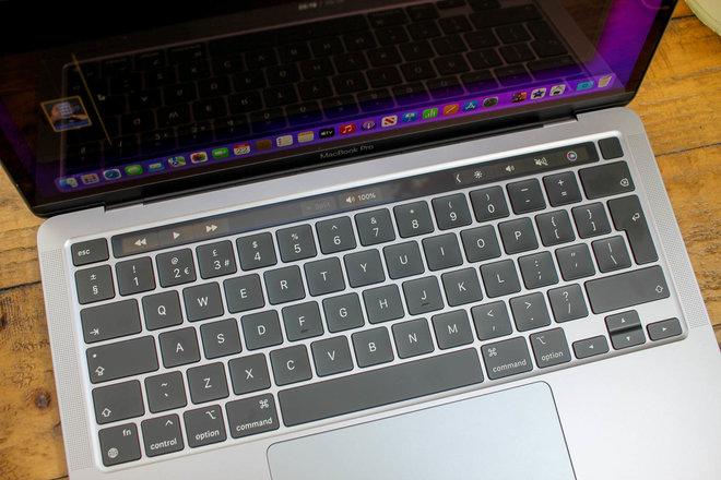 1655910220 589 Apple MacBook Pro M2 2022 review een oude vriend krijgt