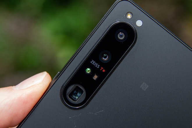 1656627165 80 Sony Xperia 1 IV review Manual focus
