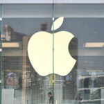 1669128316 SUV ramt Apple Store in Massachusetts ongeluk of bewuste aanslag