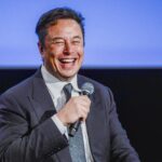 Elon Musk dreigt met zware concurrentie iPhone en Android smartphones