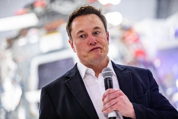 SpaceX satellieten Elon Musk Tesla Twitter