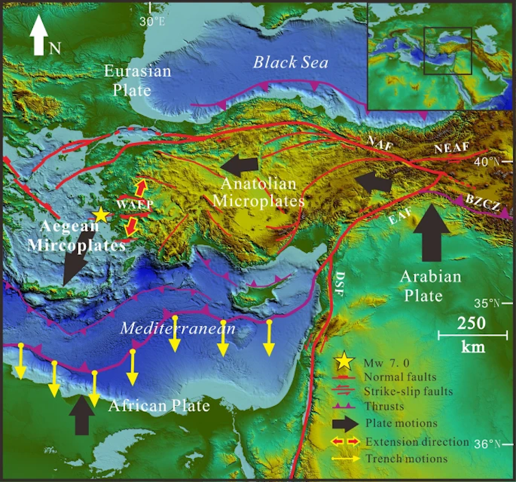 Kaart met de werking van de tektonische platen in de omgeving van de aardbeving in Turkije/Syrië