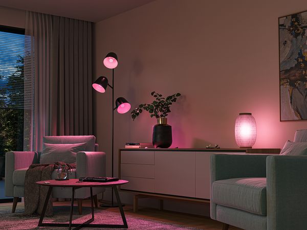 Philips Hue E14 luster bulb in white and color ambiance - lifestyle