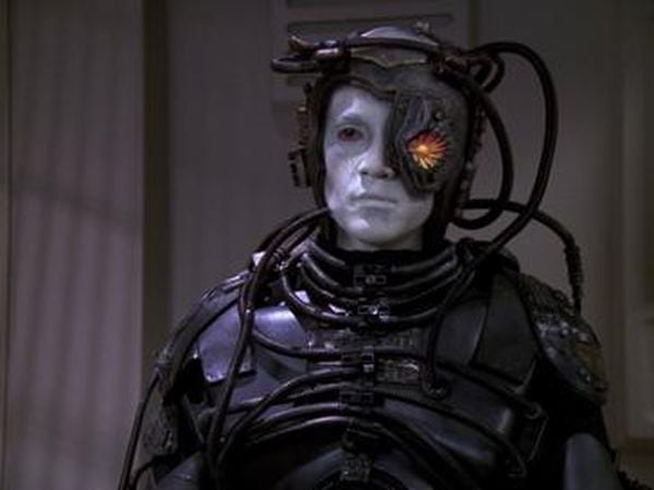 Vergeet AI Google en Musk deze cyborg computer is ons doemscenario