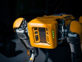 Boston Dynamics bezorgt Terminator vibes met zelfdenkende robothonden